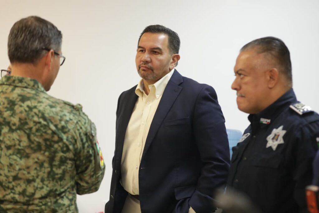 cruz perez cuellar 001